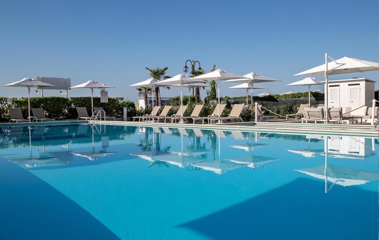 Hotel Imperial Palace Lido di Jesolo Esterno foto