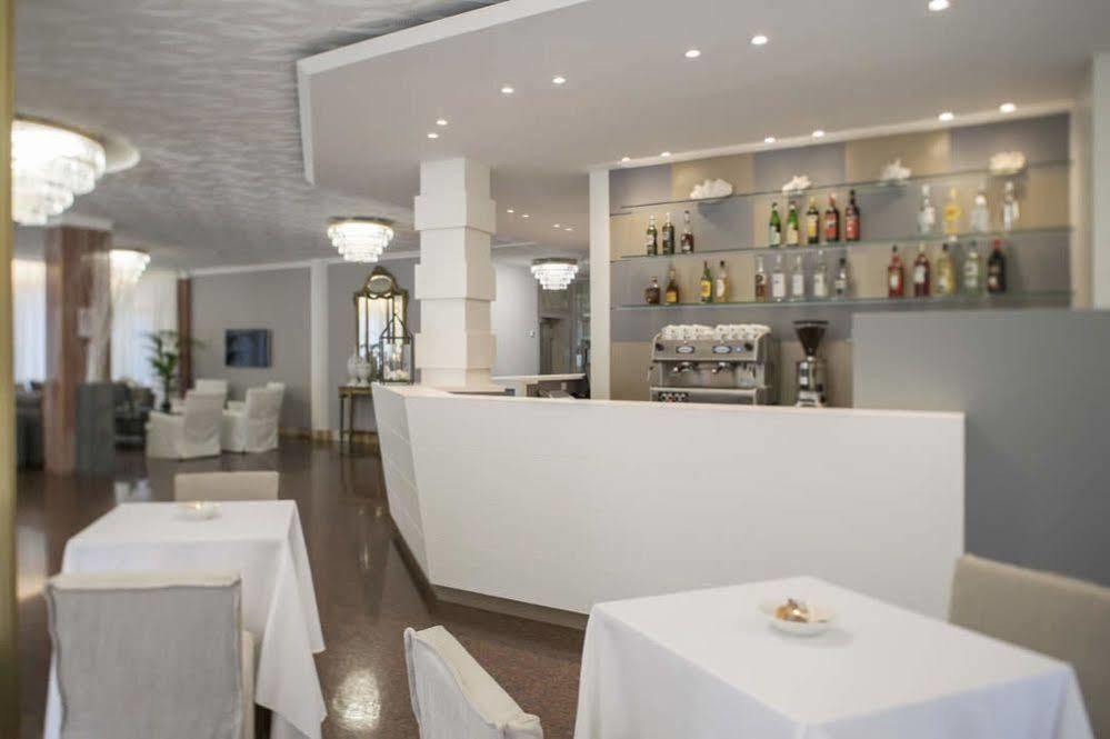 Hotel Imperial Palace Lido di Jesolo Esterno foto